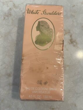 White Shoulders Eau de Cologne Spray - 4.5 Oz. NIB